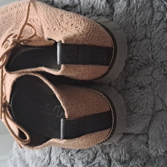 Cole Haan 10 - Picture 3 of 4